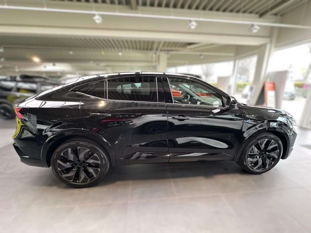 Fahrzeugbild eines Renault Rafale