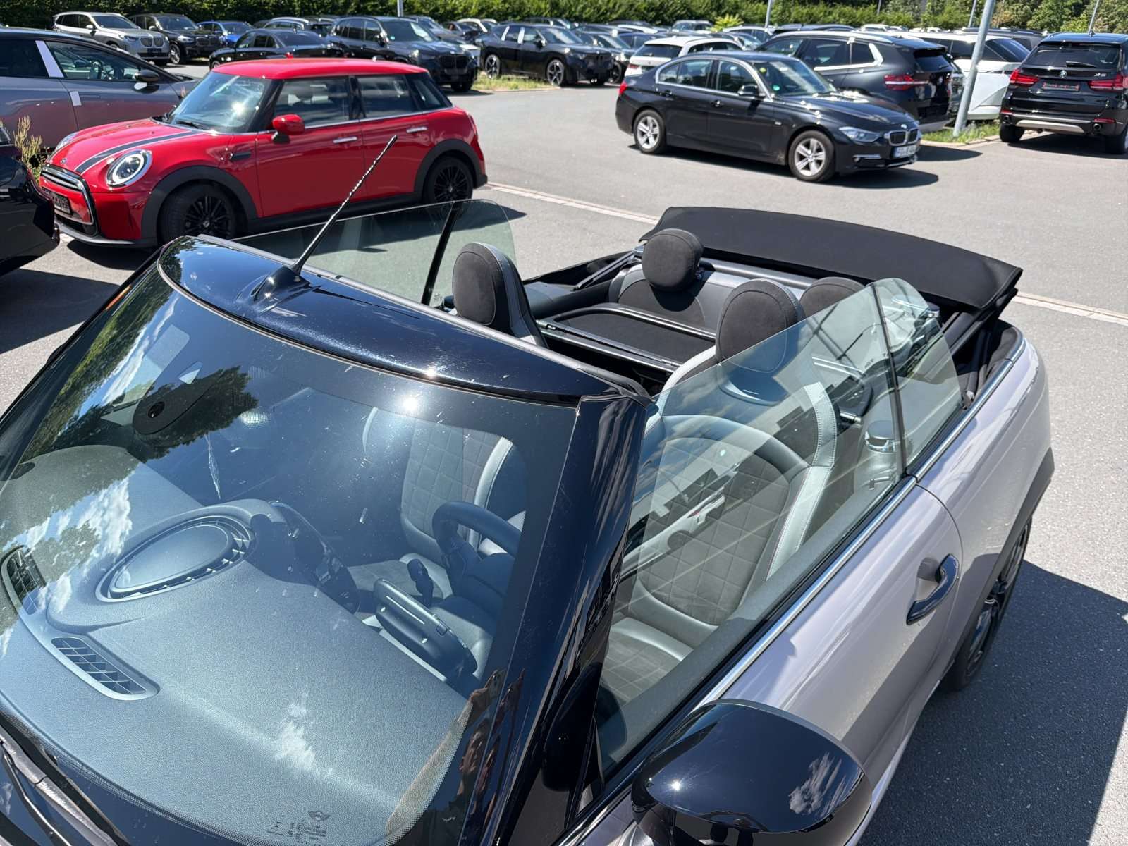 Fahrzeugbild eines MINI COOPER