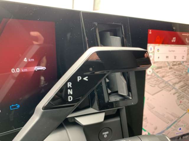 Fahrzeugbild eines Renault Scenic E-TECH