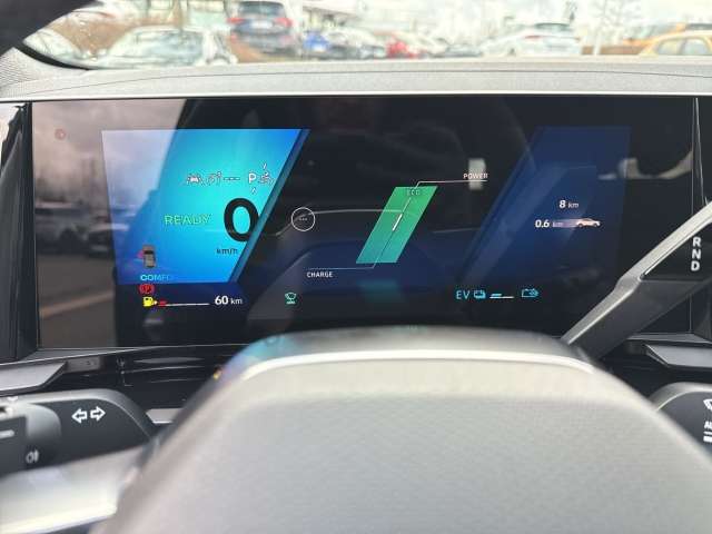 Fahrzeugbild eines Renault Rafale