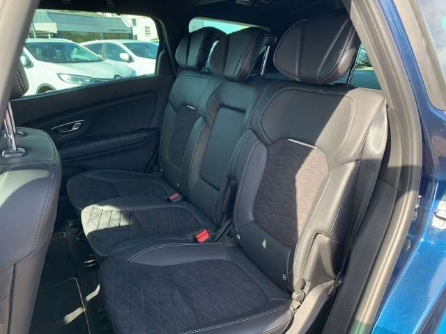 Fahrzeugbild eines Renault Grand Scénic