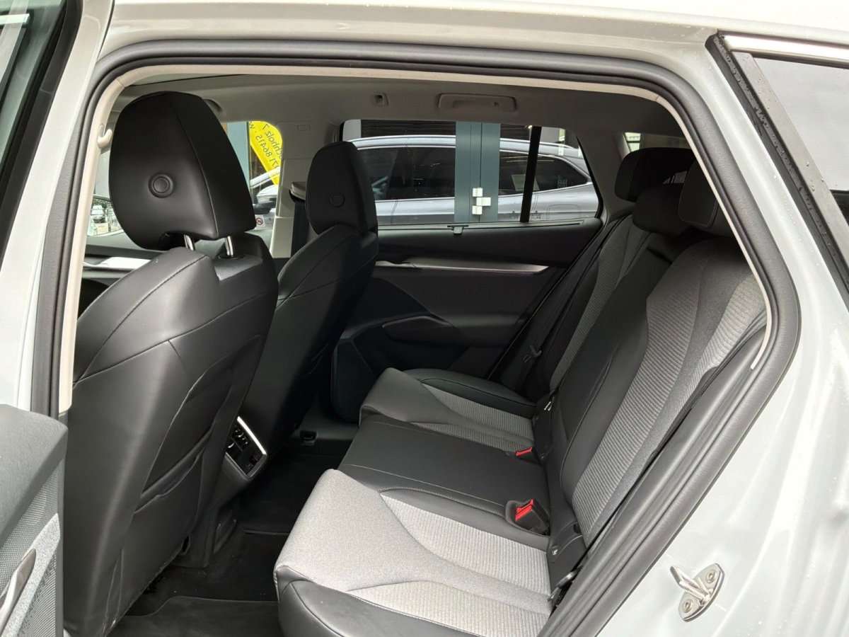 Fahrzeugbild eines Skoda ENYAQ