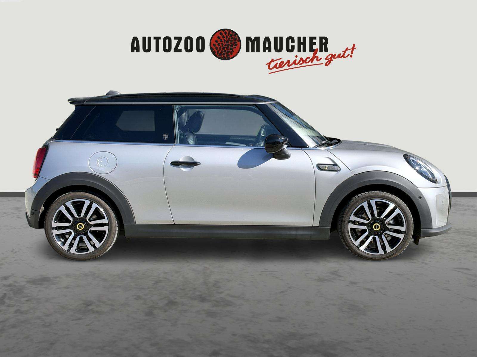 Fahrzeugbild eines MINI COOPER SE