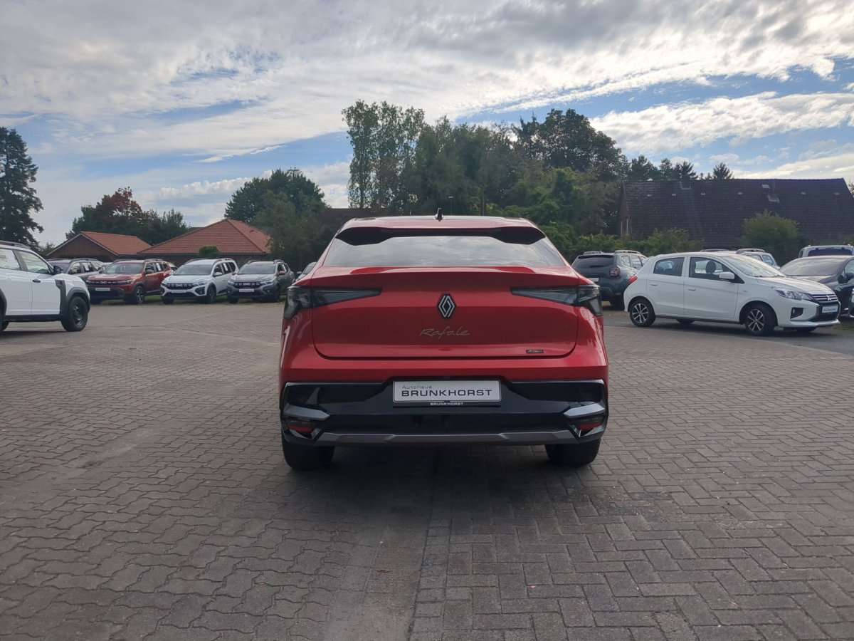 Fahrzeugbild eines Renault Rafale