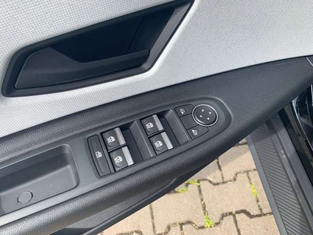 Fahrzeugbild eines Renault 5 E-TECH
