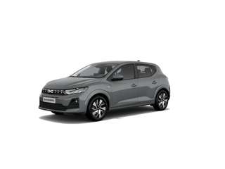 Schräge Frontansicht auf einen Dacia Sandero , freigestellt