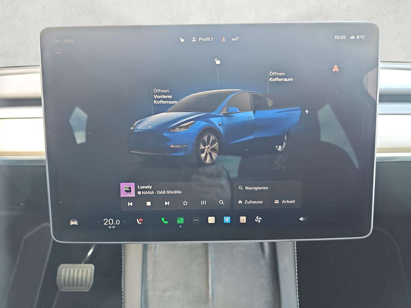 Fahrzeugbild eines TESLA Model Y