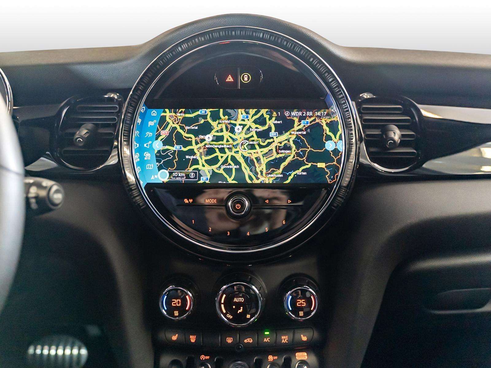 Fahrzeugbild eines MINI MINI