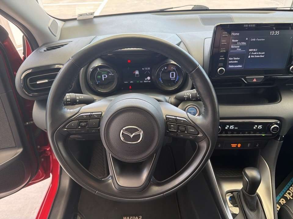 Fahrzeugbild eines Mazda Mazda2 Hybrid