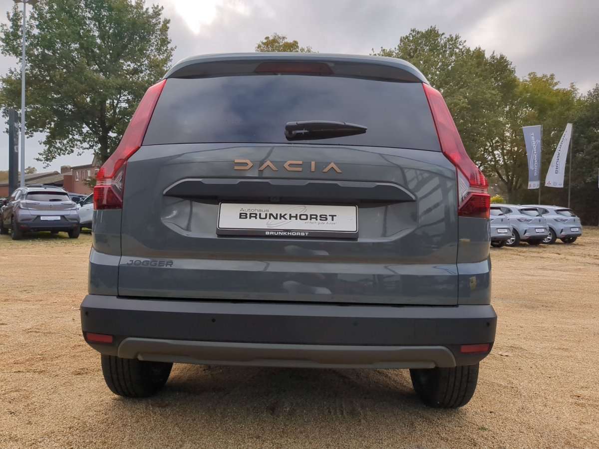 Fahrzeugbild eines Dacia Jogger