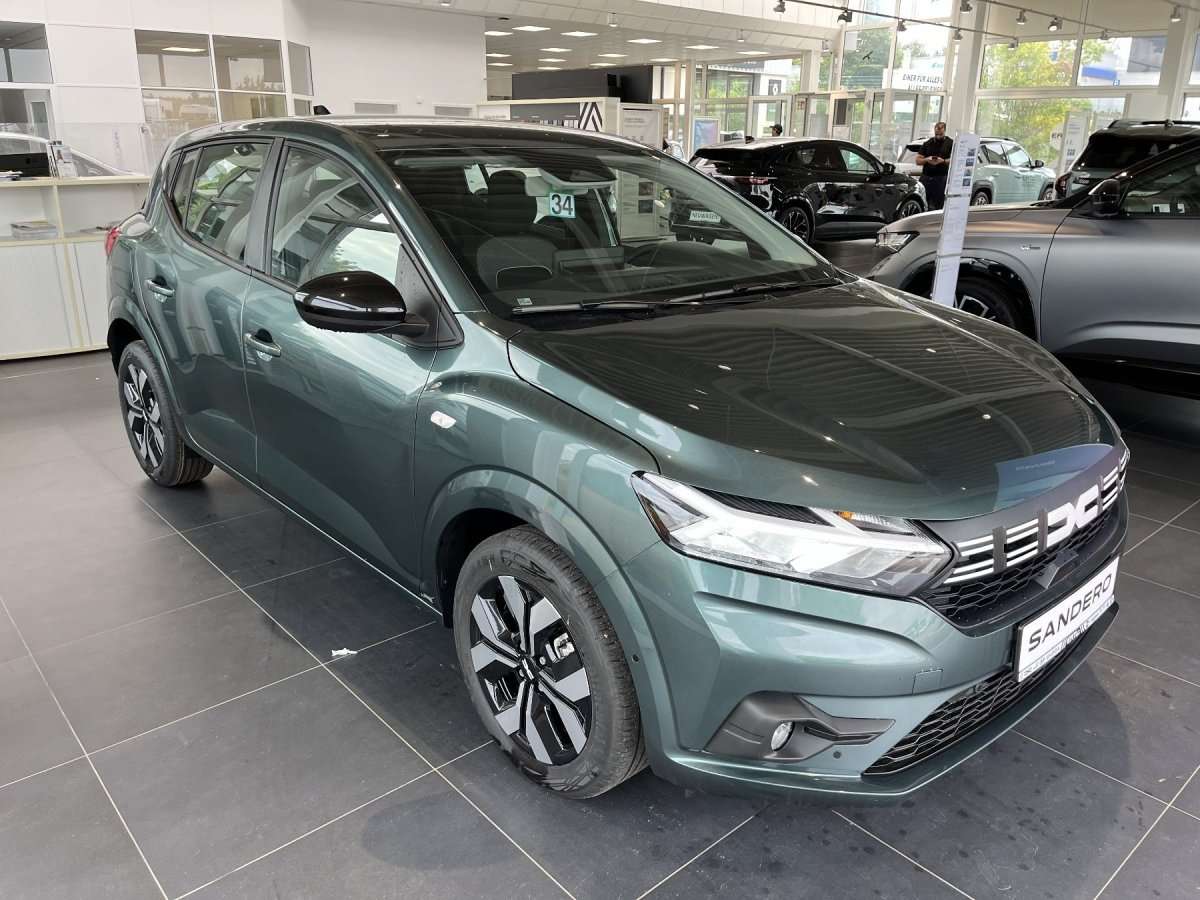 Fahrzeugbild eines Dacia Sandero