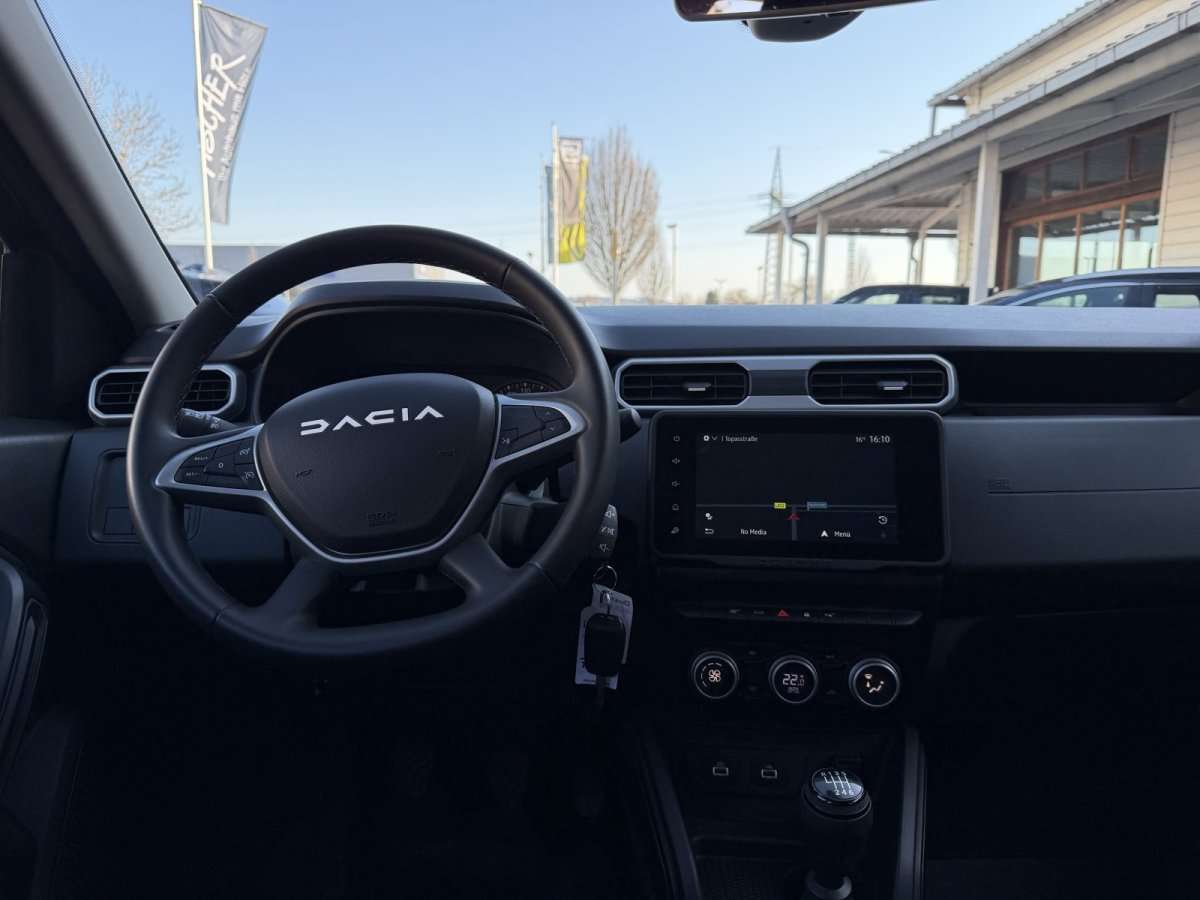 Fahrzeugbild eines Dacia Duster