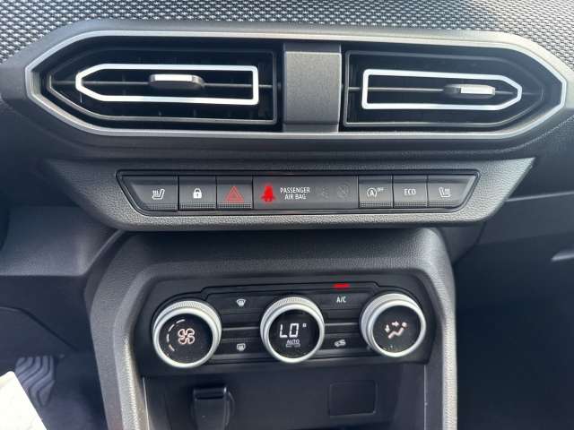 Fahrzeugbild eines Dacia Jogger