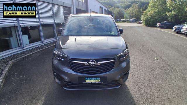 Fahrzeugbild eines Opel Combo Life