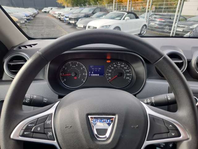 Fahrzeugbild eines Dacia Duster