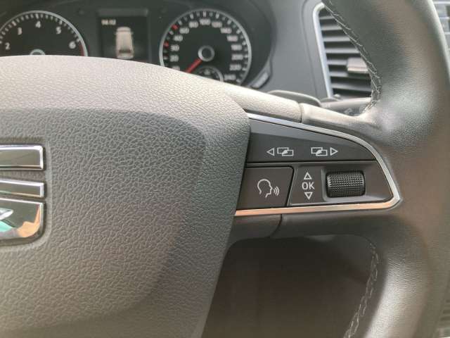 Fahrzeugbild eines SEAT Alhambra