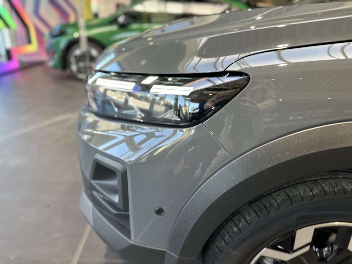 Fahrzeugbild eines Dacia Jogger