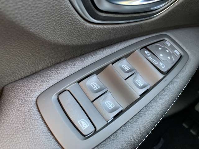 Fahrzeugbild eines Renault Grand Scénic