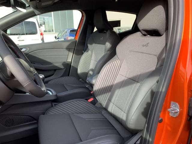 Fahrzeugbild eines Renault Clio