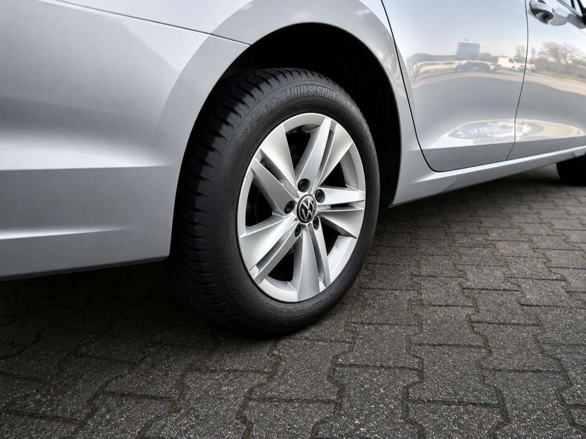 Fahrzeugbild eines Volkswagen Golf