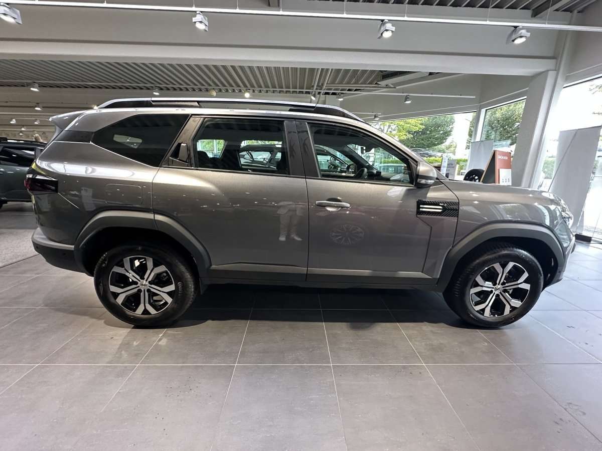 Fahrzeugbild eines Dacia Bigster