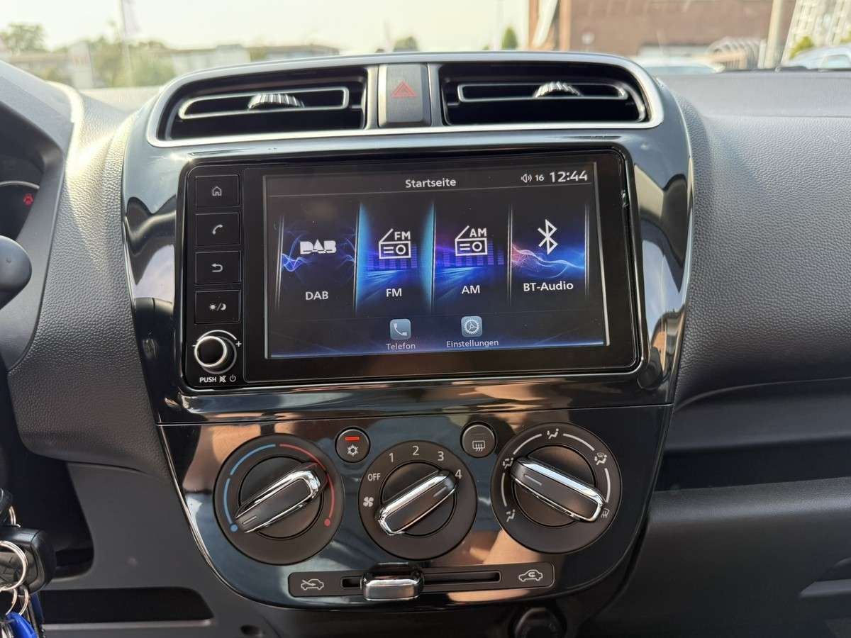 Fahrzeugbild eines Mitsubishi Space Star