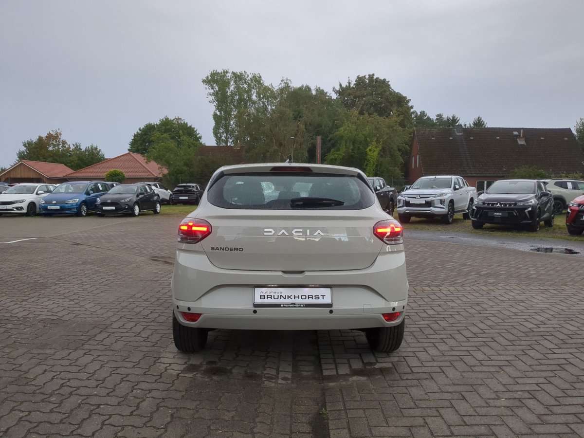 Fahrzeugbild eines Dacia Sandero