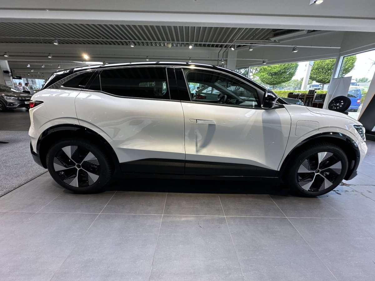 Fahrzeugbild eines Renault Megane E-TECH