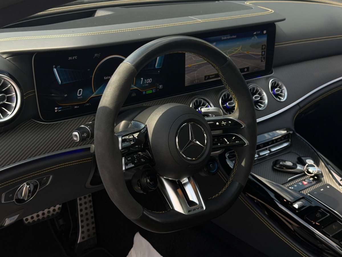 Fahrzeugbild eines Mercedes-Benz AMG GT