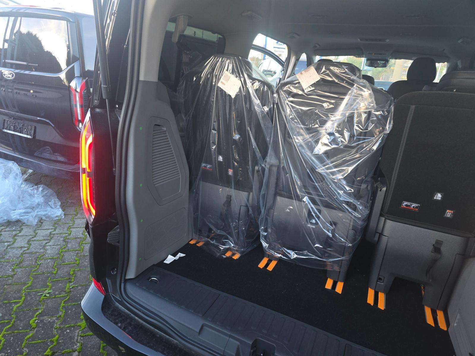 Fahrzeugbild eines Ford Tourneo Custom