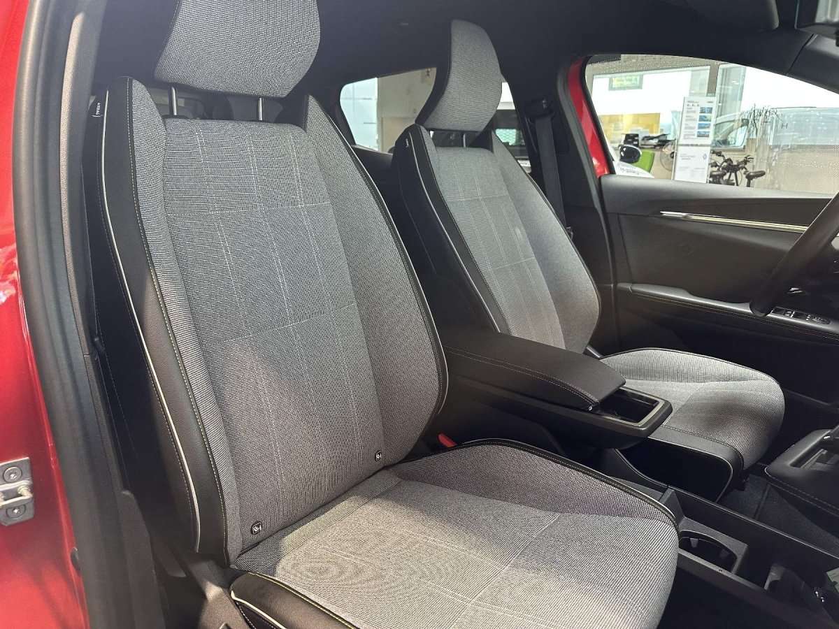 Fahrzeugbild eines Renault Megane E-TECH