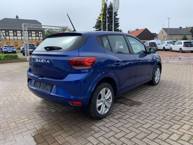 Fahrzeugbild eines Dacia Sandero
