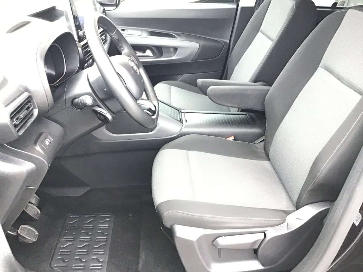 Fahrzeugbild eines Toyota Proace