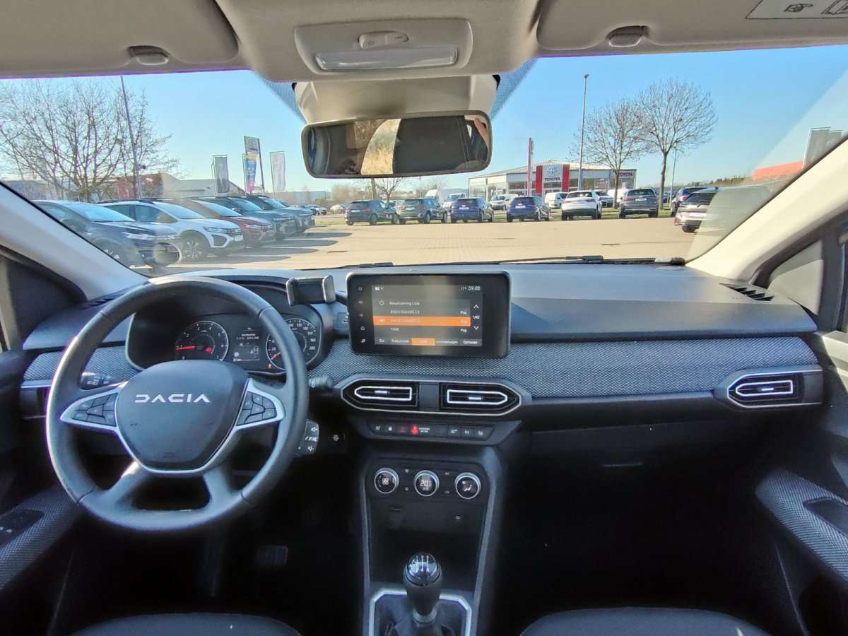 Fahrzeugbild eines Dacia Sandero