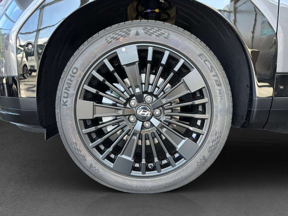 Fahrzeugbild eines Hyundai Santa Fe