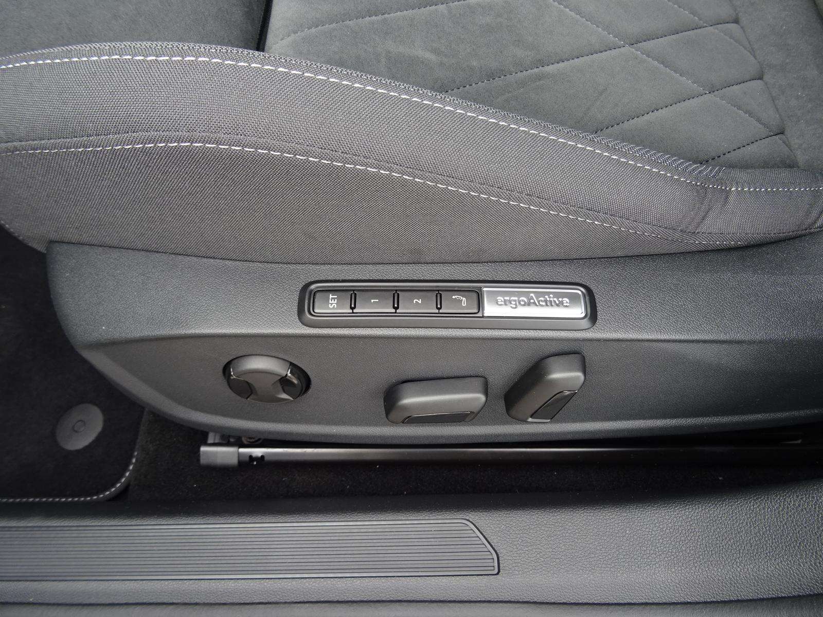 Fahrzeugbild eines Volkswagen Golf