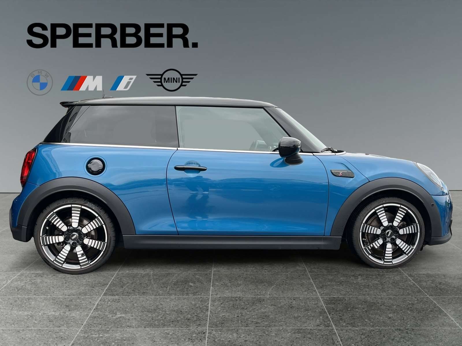 Fahrzeugbild eines MINI COOPER