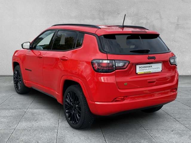 Fahrzeugbild eines Jeep Compass