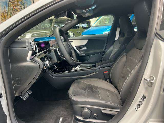 Fahrzeugbild eines Mercedes-Benz CLA