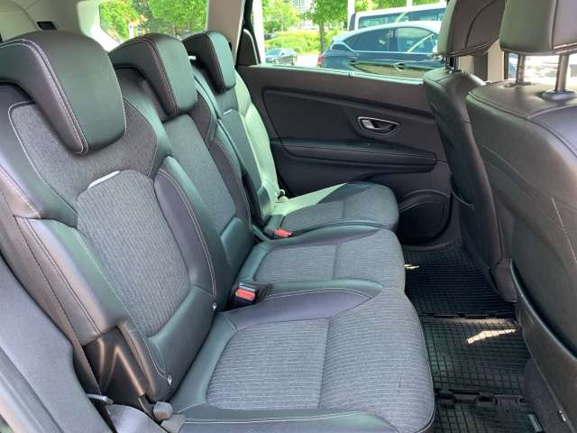 Fahrzeugbild eines Renault Grand Scénic