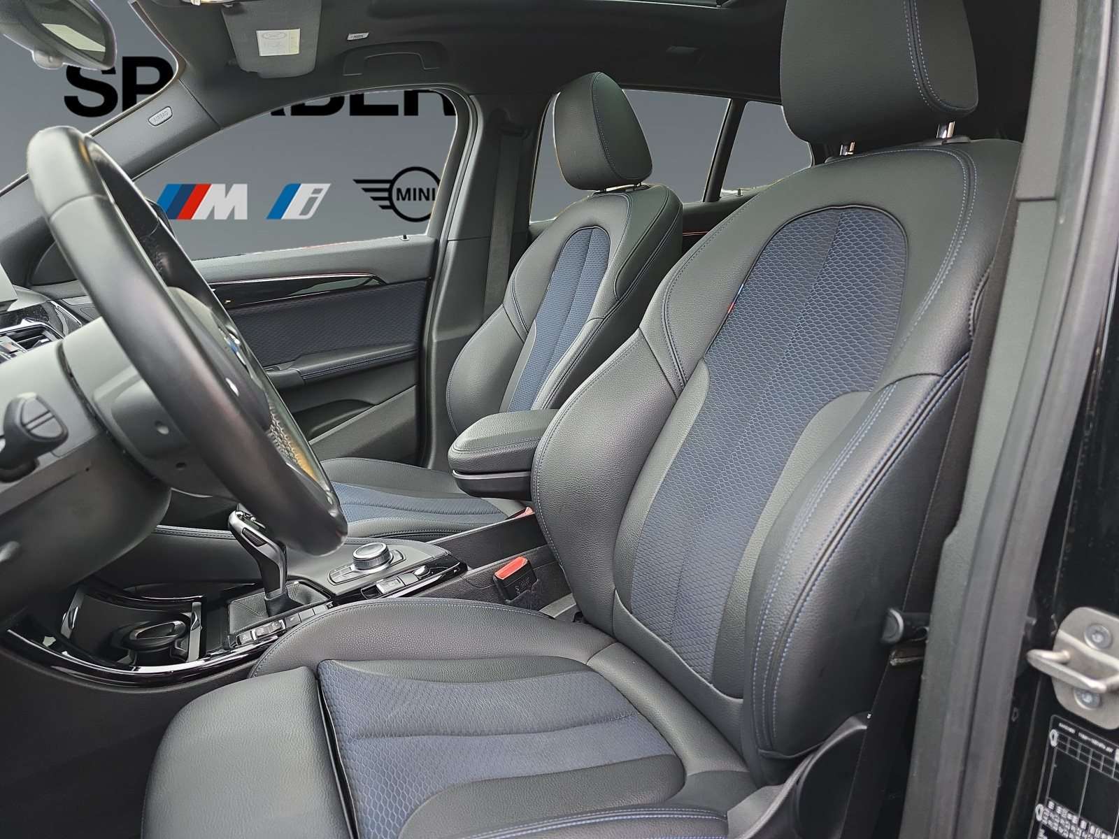 Fahrzeugbild eines BMW X2