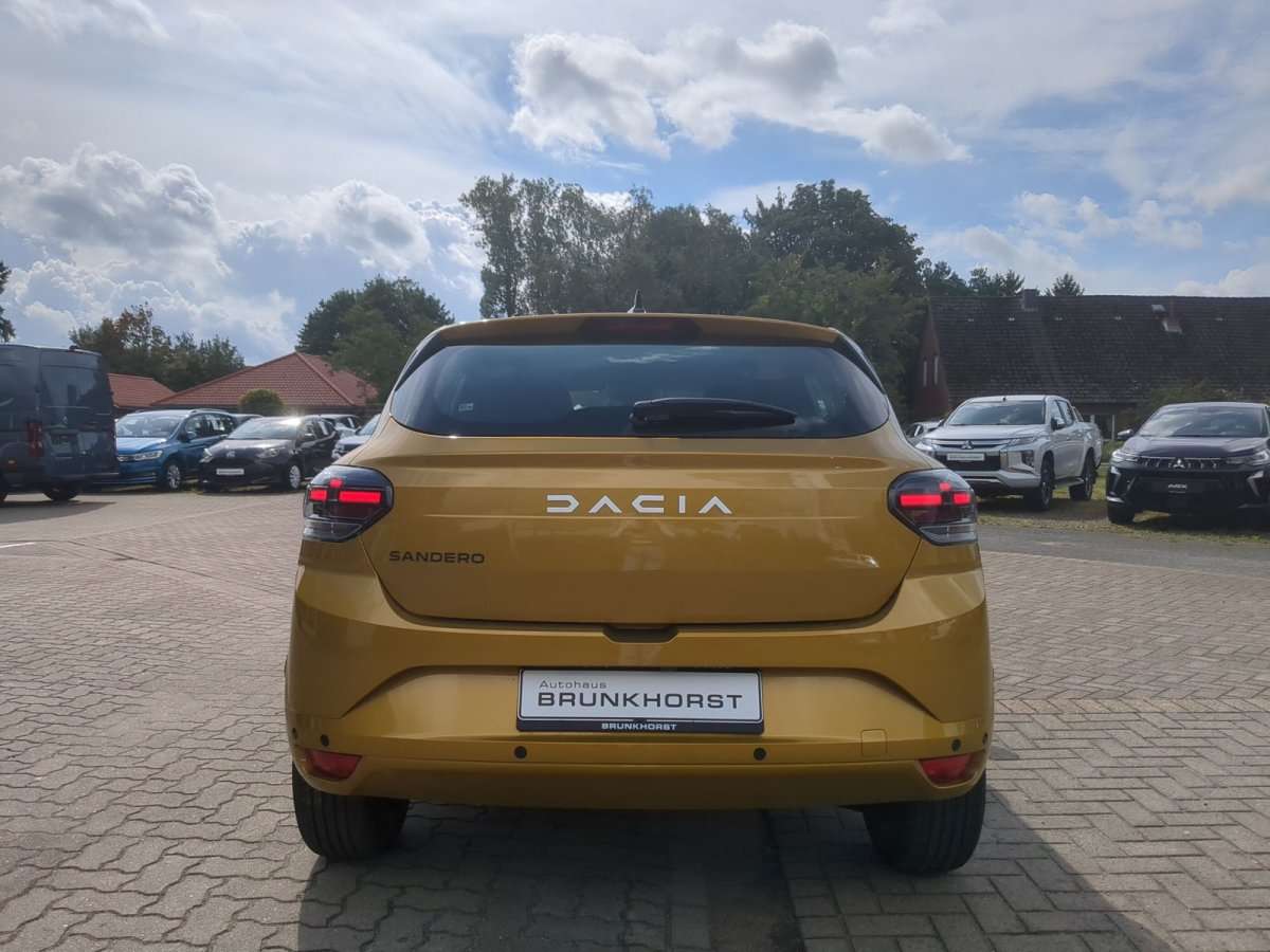 Fahrzeugbild eines Dacia Sandero