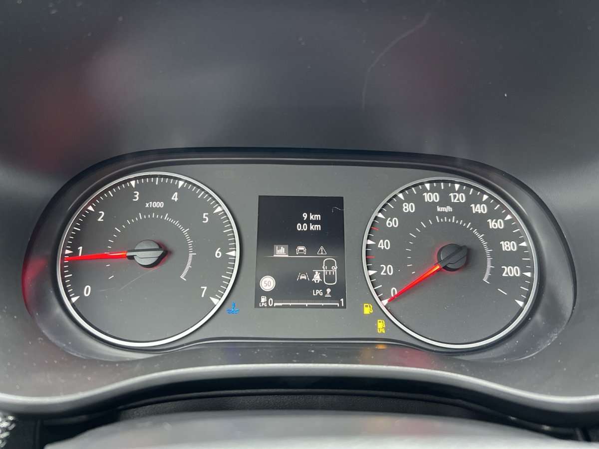 Fahrzeugbild eines Dacia Sandero