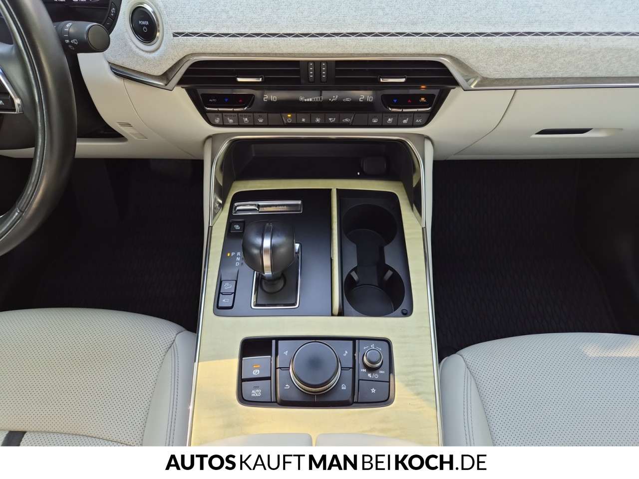Fahrzeugbild eines Mazda CX-60