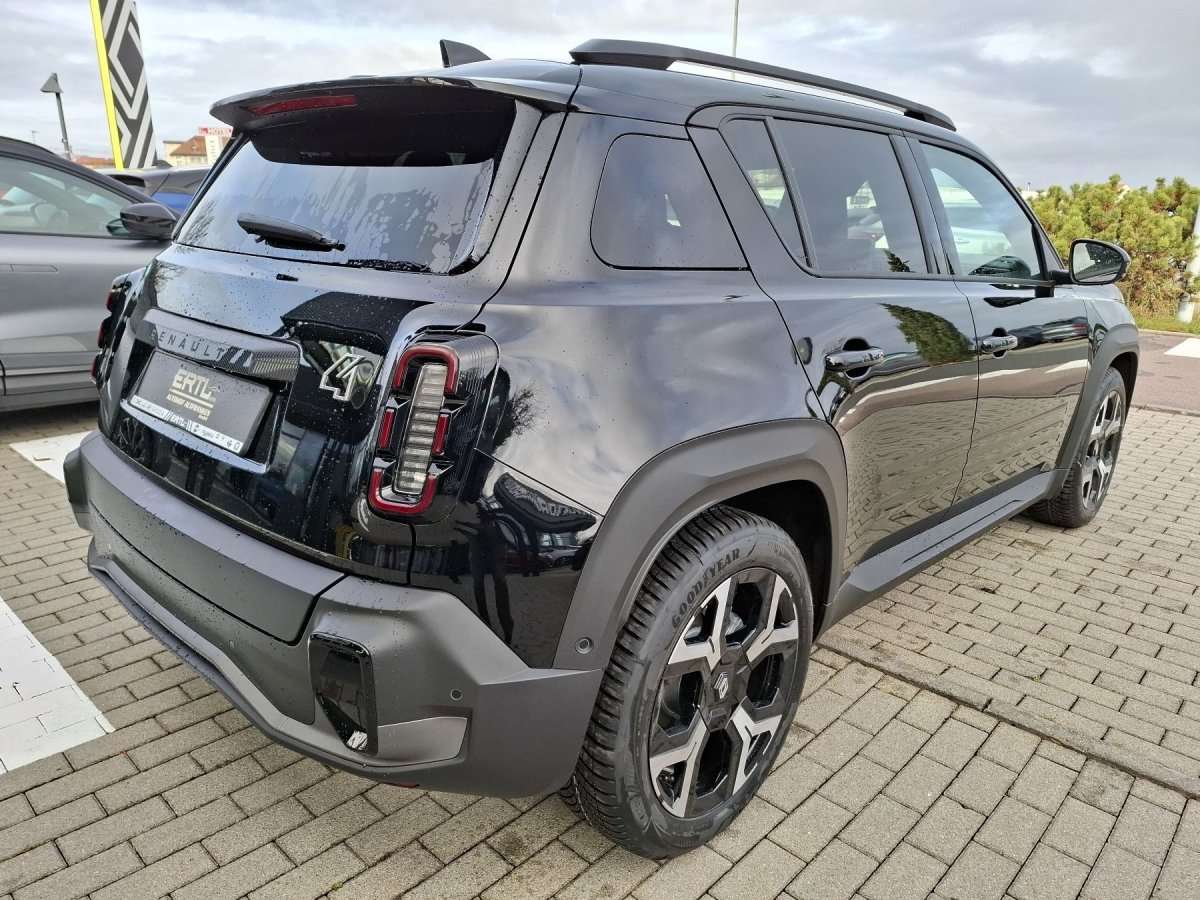 Fahrzeugbild eines Renault 4 E-TECH