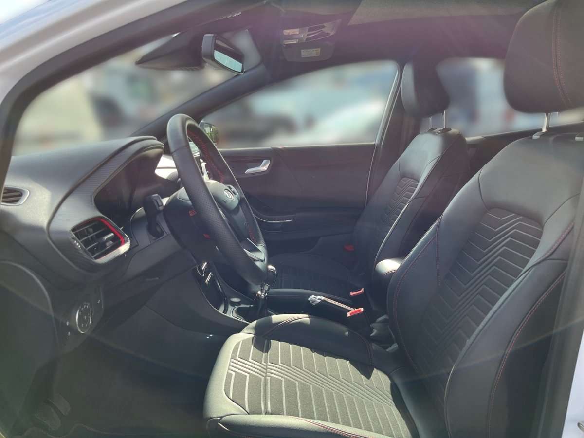 Fahrzeugbild eines Ford Puma