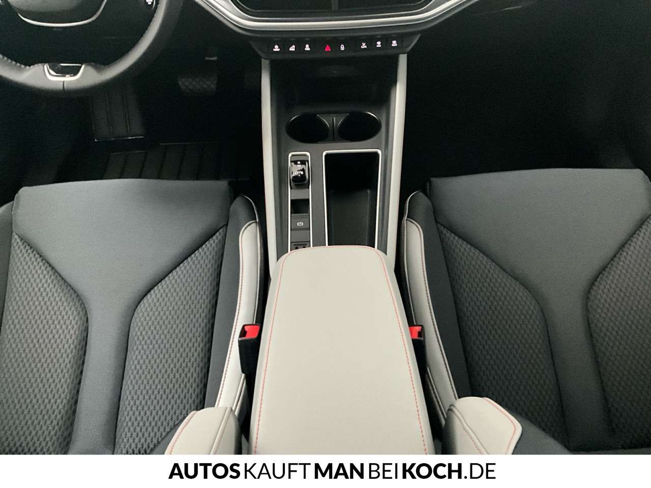 Fahrzeugbild eines Skoda ELROQ