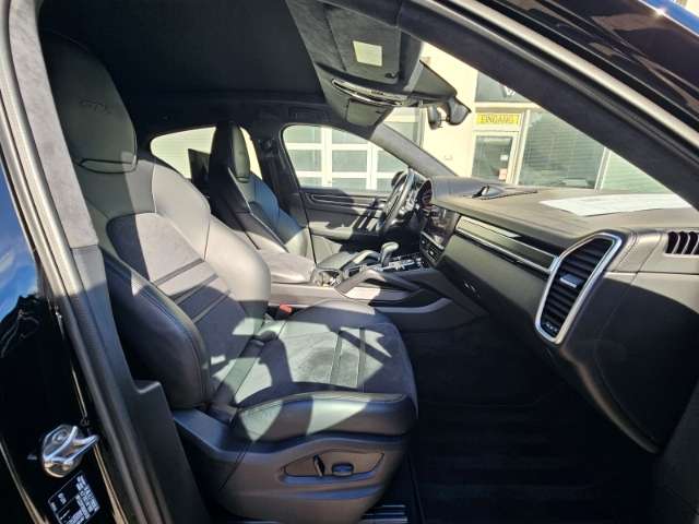 Fahrzeugbild eines Porsche Cayenne
