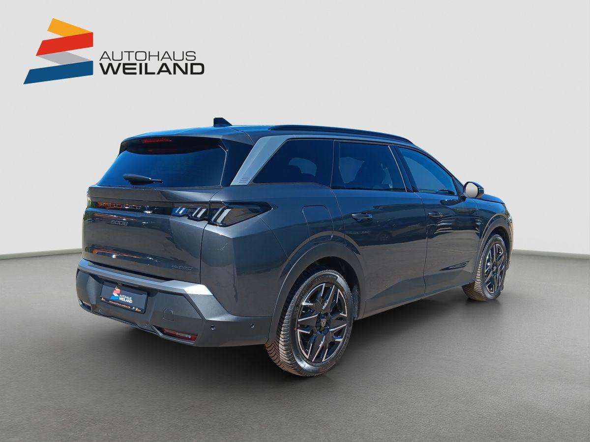 Fahrzeugbild eines Peugeot 5008