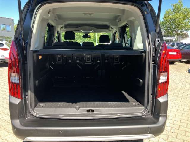 Fahrzeugbild eines Peugeot Rifter